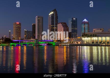 Tampa ist eine Stadt in und Bezirkssitz von Hillsborough County, Florida, USA, an der Westküste von Florida in Tampa Bay, in der Nähe des Stockfoto