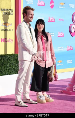 LOS ANGELES, KALIFORNIEN - JULI 09: (L-R) FINNEAS und Billie Eilish besuchen die Weltpremiere von „Barbie“ im Shrine Auditorium und der Expo Hall am Juli Stockfoto