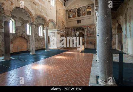 Das Kloster San Salvatore gehört zum UNESCO-Weltkulturerbe und ist ein wichtiges Wahrzeichen in Brescia. Hier vor allem die Innenausstattung Stockfoto