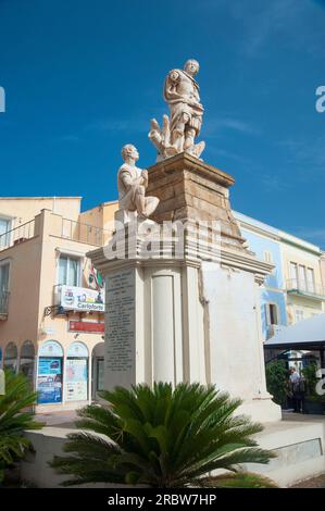 Denkmal für Carlo Emanuele III, Carloforte, San Pietro Island, Sardinien, Italien, Europa Stockfoto