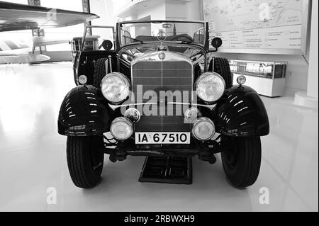 Adolf Hitlers Mercedes Benz IA-67510 1939 G4 Parade Auto, ziviles Nummernschild bezieht sich auf Berlin Polizei Reg. Stockfoto