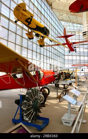 The Great Gallery mit gefederten Flugzeugen das Museum of Flight Tukwila Seattle Washington State USA Stockfoto