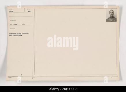 Ein nicht identifizierter Armeeoffizier, gefangen auf diesem Foto von 1919 (111-SC-10728). Das Bild wurde von WUNDER 10728 PHOTOCAMER aufgenommen und stellt eines von vielen Mitarbeitern dar, die während des Ersten Weltkriegs an amerikanischen militärischen Aktivitäten beteiligt waren. Name und Dienstgrad des Offiziers sind nicht bekannt. Stockfoto