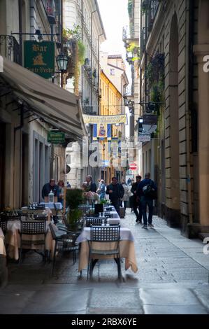 Via Conte Verde, historisches Stadtzentrum, Turin, Piedmont, Italien, Europa Stockfoto