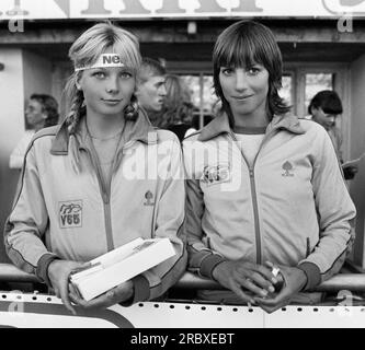 Susanne Lorentzon und Kristine Tånander Athleten in der schwedischen Nationalmannschaft im Leichtathletik-Hochsprung nach dem nationalen Wettkampf gegen Finnland in Helsinki Stockfoto