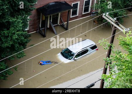 Montpelier, USA. 11. Juli 2023. Elm Street während der Überschwemmung des Winooski-Flusses, der Montpelier, VT, USA, Hauptstadt von Vermont überflutete. 11. Juli 23 Kredit: John Lazenby/Alamy Live News Stockfoto