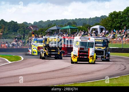 Andover, Großbritannien. 09. Juli 2023. Rennen Sie am 9. Juli 2023 während der British Truck Racing Championship auf dem Thruxton Circuit, Andover, Großbritannien, um das 3. Rennen. Foto: Chris Williams. Nur redaktionelle Verwendung, Lizenz für kommerzielle Verwendung erforderlich. Keine Verwendung bei Wetten, Spielen oder Veröffentlichungen von Clubs/Ligen/Spielern. Kredit: UK Sports Pics Ltd/Alamy Live News Stockfoto