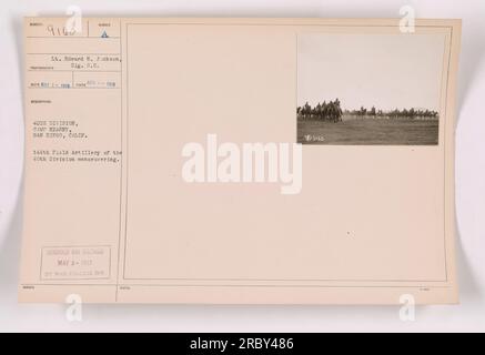 Soldaten der 144. Feldartillerie der 40. Division führen Manöver in Camp Kearny in San Diego, Kalifornien, durch. Das Foto wurde im April 1918 aufgenommen und später von der Abteilung des war College zensiert und am 3. Mai 1918 veröffentlicht. Stockfoto