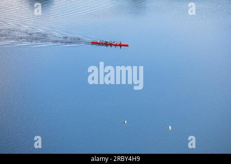 Ruher auf dem See Harkort, Wetter auf dem Ruhrgebiet, Ruhrgebiet, Nordrhein-Westfalen, Deutschland. RUDERER auf dem Harkortsee, Wetter an der Ruhr, Ruhrgebi Stockfoto