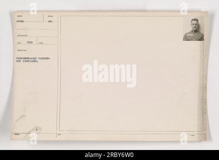 Das Foto mit der Referenznummer 111-SC-10724 zeigt einen unbekannten Offizier im Ersten Weltkrieg. Das Foto wurde 1919 im Rahmen eines Desorptionsprozesses an einem Ort aufgenommen, der als „Synol“ gekennzeichnet ist. Die Identität des Offiziers ist derzeit nicht bekannt. Stockfoto