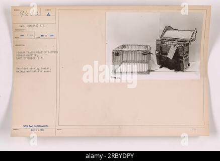 Ein Foto, das im Mai 1918 aufgenommen wurde, zeigt eine Taubentransporteinrichtung, die von der Pigeon Section der Land Division, S.C während des Ersten Weltkriegs verwendet wurde Das Bild zeigt einen Kavallerie-Korb mit zwei Vögeln, zusammen mit einem Vogelhaus und einem Netz für die Tauben. Das Foto wurde von Sergeant Marshall aufgenommen und ist nicht zur Veröffentlichung bestimmt. Stockfoto