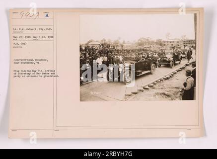 Baufortschritt in Camp Humphreys, Virginia. Am 6. Mai 1918 nahmen Minister of war Baker und seine Partei an der Zeremonie zum Anheben der Flagge Teil. Leutnant E. M. deBerri ist auf dem Foto zu sehen. Aufgenommen vom Fotografen P.N. vom 1.-10. Mai 1918." Stockfoto