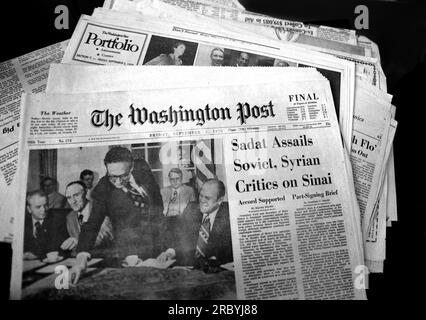 Eine Ausgabe der Washington Post vom 5. September 1975 zum Verkauf in einem amerikanischen Antiquitätenladen. Stockfoto