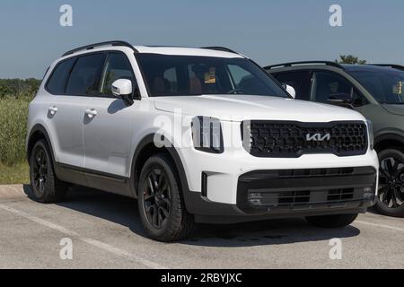 Muncie - 10. Juli 2023: Kia Telluride Ausstellung in einem Autohaus. Kia bietet Telluride in den Modellen LX, S, EX und SX an. Stockfoto