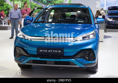 Barcelona, Spanien - 14. Mai 2023: BYD Atto3 auf der Automobile Barcelona 2023 in Barcelona, Spanien. Stockfoto