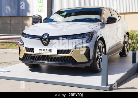 Barcelona, Spanien - 14. Mai 2023: Renault Megane E-Tech Electric auf der Automobile Barcelona 2023 in Barcelona, Spanien. Stockfoto