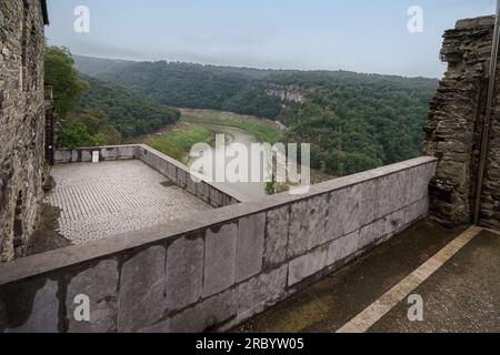 Fluss Ter aus dem Kloster Sant Pere de Casserres. Spanien. Stockfoto