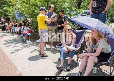 Atlanta Georgia, der Tabernacle-Veranstaltungsort für Livemusik, Ed Sheeren-Konzertfans in der Warteschlange Stockfoto