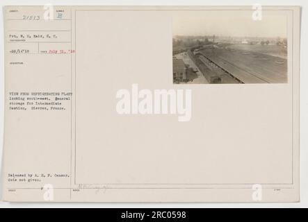 Gefreiter W. H. Eels vom Signalkorps hat dieses Bild am 31. Juli 1918 aufgenommen. Es zeigt eine südwestliche Aussicht von der Kühlanlage in Gievres, Frankreich. Der Standort dient als allgemeiner Speicher für die Zwischenstation. Das Foto wurde von A.E.F. veröffentlicht Zensor und ist Teil der Sammlung von American Military Activities des 1. Weltkriegs.“ Stockfoto