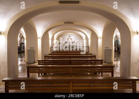 Das Innere der Buergersaalkirche, Bürgerhalskirche in München. Es wurde 1709 erbaut und ist ein historisches Gebäude in der Innenstadt von Mu Stockfoto