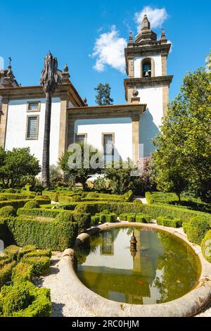 Wunderschöne Gärten im Mateus-Palast in Vila Real, Portugal. Juni 30 2023. Stockfoto