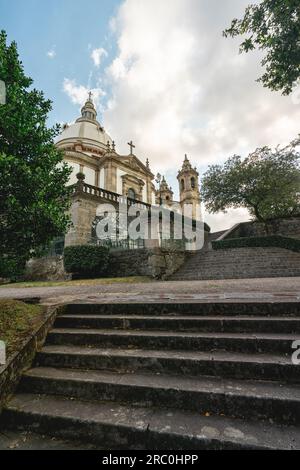 Heiligtum unserer Lieben Frau von Sameiro, wunderschöne Kirche auf dem Hügel. Braga Portugal. Juli 7 2023. Stockfoto