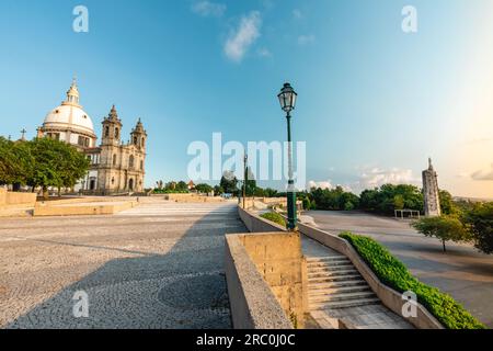 Heiligtum unserer Lieben Frau von Sameiro, wunderschöne Kirche auf dem Hügel. Braga Portugal. Juli 7 2023. Stockfoto