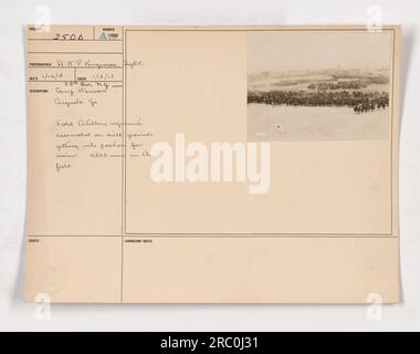 28. Division (Nationalgarde) im Camp Hancock in Augusta, Georgia. Die Artillerie-Regimente werden auf dem Bohrgelände zusammengesetzt gesehen und positionieren sich zur Überprüfung mit etwa 4.500 Männern. Das Foto wurde von S.C.H.P. aufgenommen Kingsmore am 28. November 1918. Stockfoto