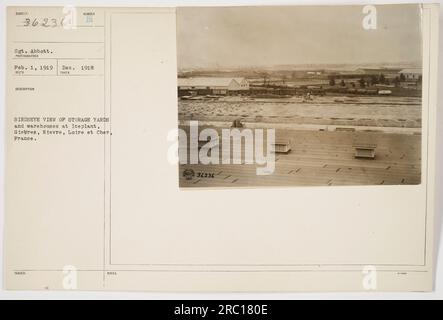 Vogelperspektive auf Lagerhöfe und Lagerhäuser in Iceplant, Gietres, Nievre, Loire et Cher, Frankreich. Dieses Foto wurde am 1. Februar 1919 während des 1. Weltkriegs aufgenommen Sergeant Abbott hat das Bild aufgenommen, das einen Einblick in die militärische Logistik während des Krieges gibt. Stockfoto