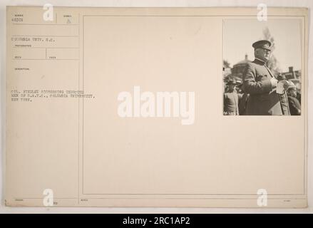 Colonel Findley hält eine Rede vor eingeleiteten Männern der S.A.T.C. An der Columbia University in New York. Dieses Foto wurde vom Fotografen der Columbia University aufgenommen und herausgegeben. Stockfoto