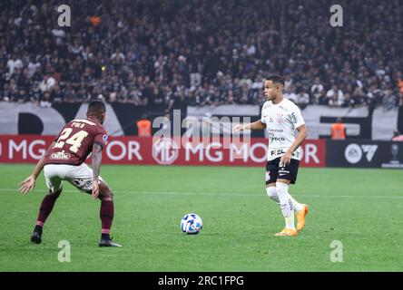 São Paulo, 11. Juli 2023 Matheus Bidu der Korinther während des Spiels gegen Universitario-PER für die erste Etappe der Playoffs der Copa Sudamericana, in der Neo Química Arena, im Stadtviertel Itaquera, östliche Zone von São Paulo, diesen Dienstag, den 11. Kredit: Brasilien Photo Press/Alamy Live News Stockfoto