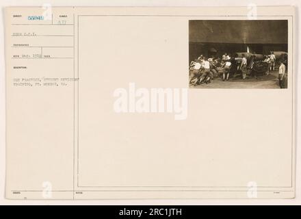 SCHIESSÜBUNGEN IN FORT MONROE, VA Studenten Offiziere, die im März 1919 in Fort Monroe in Virginia ihre Schießkünste üben. Auf dem Foto mit der Nummer CPI 55949 sehen die Offiziere eine Übung zur Verbesserung ihrer Scharfschützen im Rahmen ihrer militärischen Ausbildung. Stockfoto