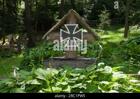 Militärfriedhof aus dem 1. Weltkrieg in Bruneck im Puster-Tal, Südtirol Stockfoto