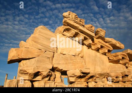 Die Mauer bleibt an der Akropolis von Bergama in der Türkei Stockfoto