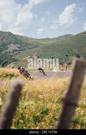 Issoire, Frankreich. 11. Juli 2023. Bild von Zac Williams/SWpix.com- 11/07/2023 - Radfahren - 2023 Tour de France - Stage 10 Vulcania nach Issoire (167,2km) - Israel Premier Tech. Kredit: SWpix/Alamy Live News Stockfoto