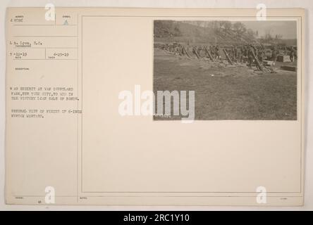 Allgemeiner Blick auf den Abschuss von 6-Zoll-Newton-Mörsern auf der Kriegsausstellung im Van Cortland Park, New York City. Diese Ausstellung wurde organisiert, um den Verkauf von Anleihen durch Victory Loan zu unterstützen. Das Foto wurde von LT. Lyon, S.C., am 12. Mai 1919 aufgenommen und am 29. April 1919 erhalten. Code: A 4-29-19. Hinweise: 48086 SEN 3. Stockfoto