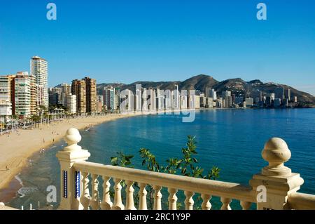 Playa de Levante, Benidorm, Provinz Alicante, Costa Blanca, Spanien Stockfoto