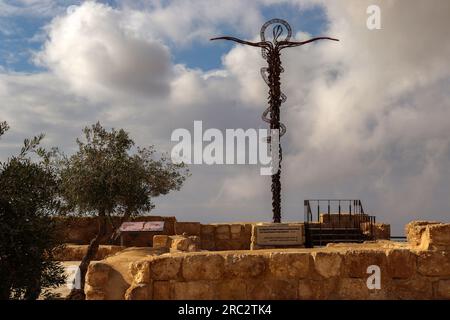 Ein religiöser Touristenort für Moslems, Juden und Christen in Madaba, Jordanien - Mount Nebo (moses Staff) anthropomorphe Schlange Stockfoto