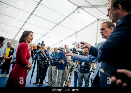 Vilnius, Litauen. 12. Juli 2023. Annalena Baerbock (Allianz 90/Grüne), Bundesaußenministerin, fotografiert auf dem NATO-Gipfel in Vilnius, Litauen. Vilnius, 07/12/2023. Kredit: dpa/Alamy Live News Stockfoto