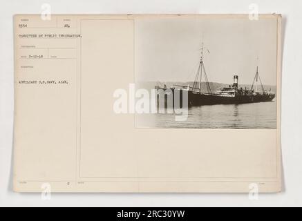 Die USS Ajax (AG-15), ein Hilfsschiff der US-Marine, ist auf diesem Foto aus dem Ersten Weltkrieg zu sehen. Das Bild, das vom Ausschuss für Öffentliche Information am 12. Februar 1918 aufgenommen wurde, zeigt das Schiff namens Wunder 5354. Stockfoto