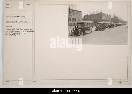 Lastwagen und Fahrer aus der Garage des Quartermaster Corps in Washington, D.C., 1919 abgebildet. Das Bild trägt die Nummer 68053, Symbol A, und wurde von einem Fotografen vom Signalkorps aufgenommen. Das Foto wurde am 10. Oktober 1921 herausgegeben. Stockfoto