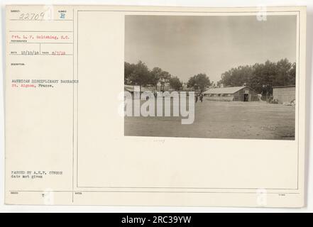 Soldat, Pvt. L. P. Goldshlag vom Signalkorps, fotografiert am 7. August 1918, in der amerikanischen Disciplinary Barracks in St. Aignon, Frankreich. Dieses Foto wurde während des Ersten Weltkriegs aufgenommen Es wurde aufgezeichnet und am 19. Oktober 1918 empfangen. Das Bild ist mit der Nummer E gekennzeichnet und hat einen Passstempel vom Army Exchange Fotozensor. Detaillierte Hinweise zu diesem Foto, wie z. B. der erwähnte Standort, sind in den Protokollen enthalten, das Datum der Veröffentlichung ist jedoch nicht angegeben. Stockfoto