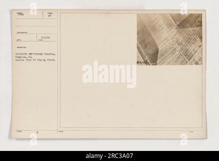 Luftaufnahme der Aviation Experiment Station in Hampton, Virginia, aufgenommen am 1. Juni 1917. Das Foto zeigt das Flugfeld am Bahnhof. Das Foto wurde vom Fotografen Syrol ATT aufgenommen. Das Foto hat die Identifikationsnummer 693560 und wurde vom RECO dokumentiert. 112. Stockfoto