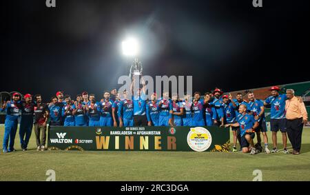 In den drei Spielen der ODI-Serie zwischen Bangladesch und Afghanistan gewann Afghanistan die Serie mit 2-1 Stockfoto