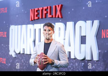 Hollywood, Usa. 11. Juli 2023. HOLLYWOOD, LOS ANGELES, KALIFORNIEN, USA - JULI 11: American Football Quarterback für die Philadelphia Eagles der National Football League Marcus Mariota trifft am 11. Juli 2023 auf der Los Angeles Premiere von Netflix's „Quarterback“ Season 1 im Netflix Tudum Theater in Hollywood, Los Angeles, Kalifornien, USA ein. (Foto: Xavier Collin/Image Press Agency) Kredit: Image Press Agency/Alamy Live News Stockfoto