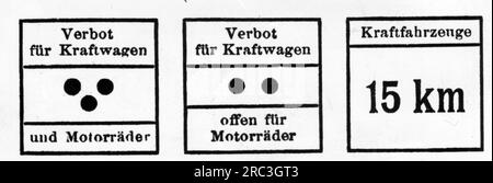 Transport / Transport, Straße, Verkehrsflussregelung, Verkehrszeichen, Deutschland 1910 - 1927, ZUSÄTZLICHE-RECHTE-FREIGABE-INFO-NICHT-VERFÜGBAR Stockfoto