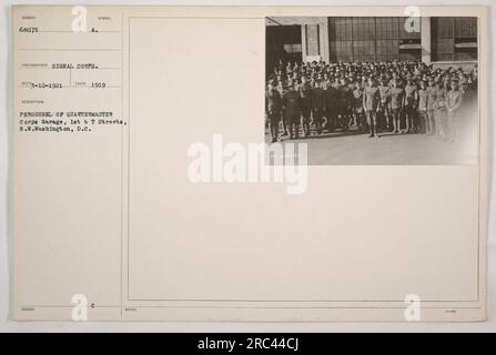 Personal der Quartermaster Corps Garage in Washington, D.C., 1919. Dieses Foto, aufgenommen vom Signalkorps, zeigt das Team bei der Arbeit. Die Garage befindet sich in der 1. & T Street, N.W. Dieses Bild hat die Nummer 68075 und wurde am 10. März 1921 aufgenommen. Stockfoto