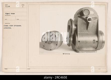 Bildunterschrift: Signal Corps Apparat, Autometer NUMMER 53.558. Dieses Foto zeigt eine Nahaufnahme des Autometers, eines Gerätes, das vom Signalkorps im Ersten Weltkrieg verwendet wurde. Der genaue Zweck und die Funktion dieses Gerätes sind unbekannt. Stockfoto