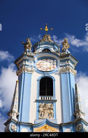 Durnstein, kleine Stadt in Österreich Region Wachau. Kloster Durnstein (Deutsch: Stift Durnstein). Barocke Kirche. Stockfoto