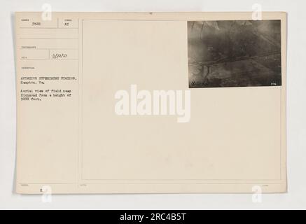 M aus der Vogelperspektive ist das Feld in der Nähe von Richmond aus einer Höhe von 5000 Metern zu sehen. Das Foto wurde an der Aviation Experiment Station in Hampton, Virginia, aufgenommen. Stockfoto